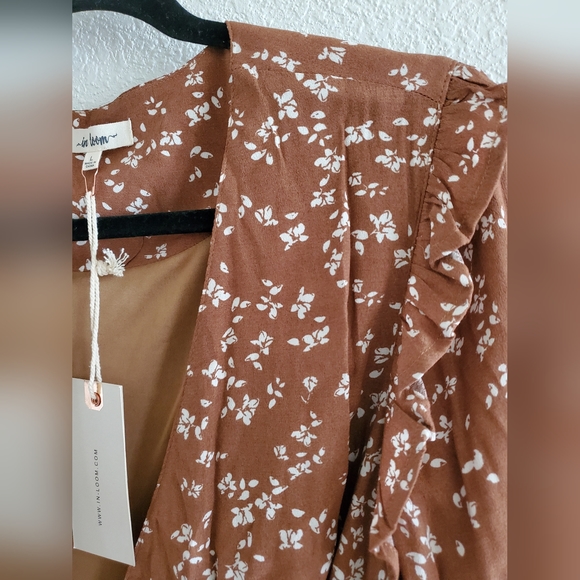 In-Loom Women's Floral Ruffle Wrap around  Midi Dress Size Large - Picture 5 of 13